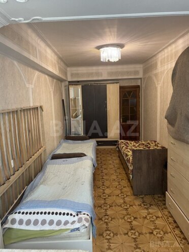 Satılır 3 otaqlı köhnə tikili 82 m², İnşaatçılar m., photo 8 from 9