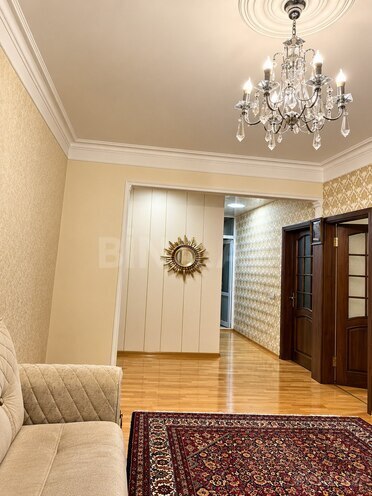 Satılır 5 otaqlı köhnə tikili 120 m², Gənclik m., photo 4 from 17