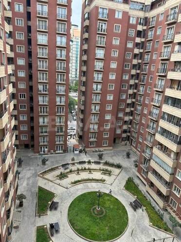 Satılır 4 otaqlı yeni tikili 200 m², 28 May m., photo 14 from 16