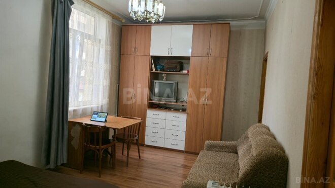 Satılır 1 otaqlı köhnə tikili 40 m², 28 May m., photo 1 from 9