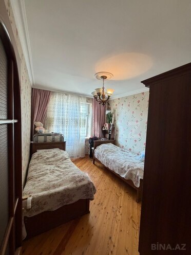 Продаётся 3-комн. вторичка 75 м², м. Ази Асланов, photo 12 from 28