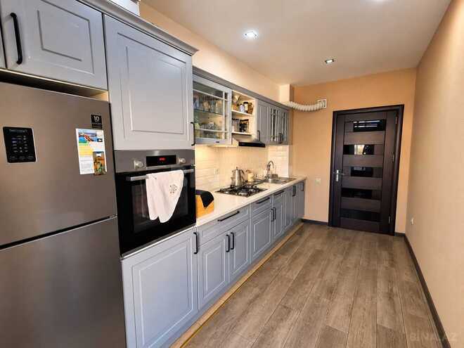 Satılır 3 otaqlı köhnə tikili 95 m², Qara Qarayev m., photo 8 from 12
