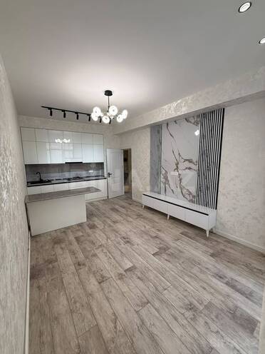 Продаётся 2-комн. новостройка 61 м², м. Кара Караев, photo 1 from 13