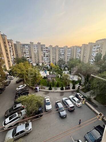 Satılır 3 otaqlı köhnə tikili 80 m², Həzi Aslanov m., photo 1 from 21