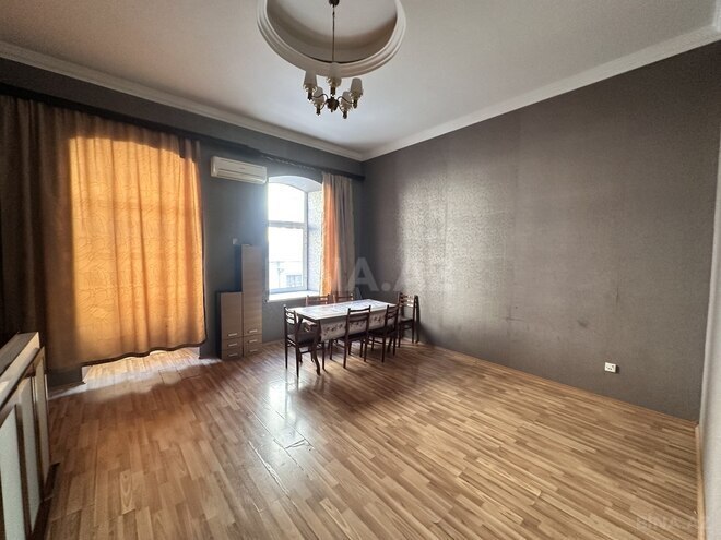 Satılır 2 otaqlı köhnə tikili 60 m², İçəri Şəhər m., photo 6 from 12
