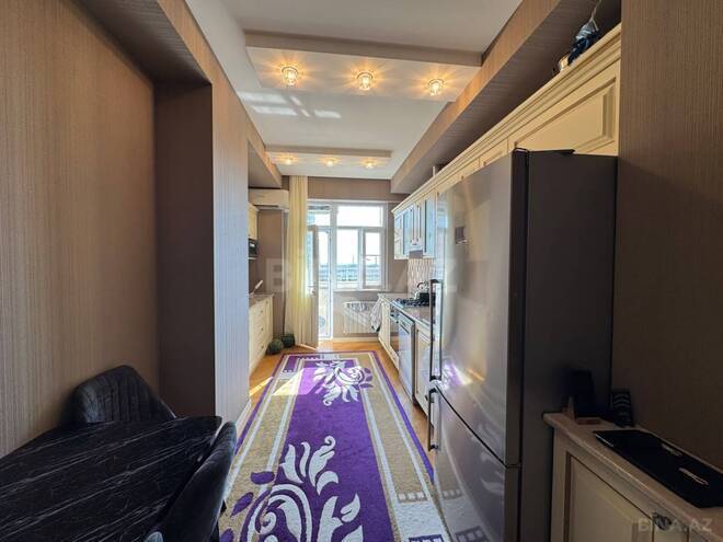 Продаётся 3-комн. новостройка 126 м², м. Кара Караев, photo 11 from 14