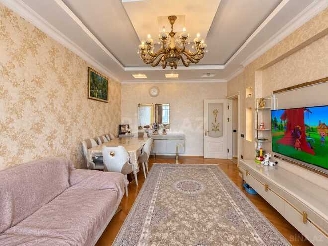 Продаётся 3-комн. новостройка 126 м², м. Кара Караев, photo 3 from 14