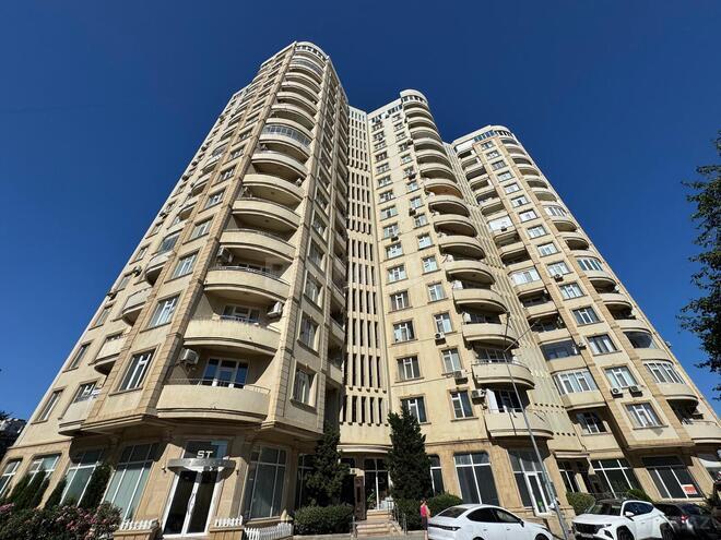 Продается 3-комн. новостройка 110 м², м. Ичеришехер, photo 1 from 16