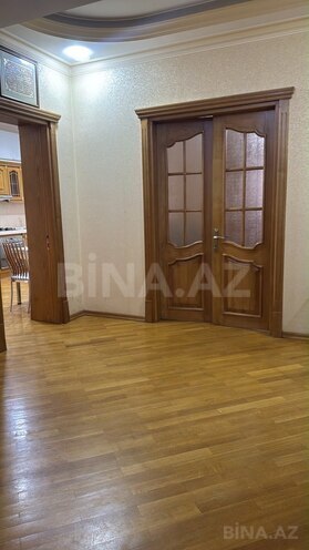 Сдаётся 3-комн. новостройка 130 м², м. Нариман Нариманов, photo 8 from 25