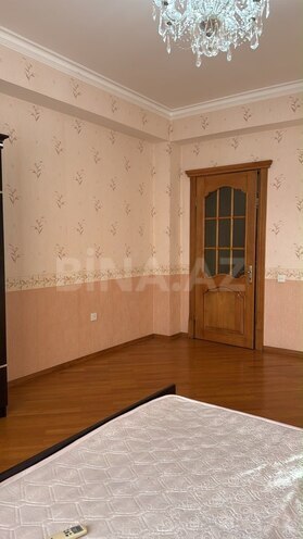 Сдаётся 3-комн. новостройка 130 м², м. Нариман Нариманов, photo 16 from 25