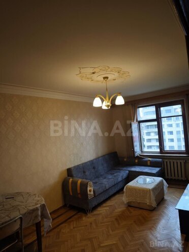 Сдаётся 3-комн. вторичка 90 м², м. Ази Асланов, photo 1 from 16
