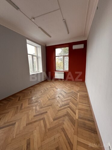 Продаётся 4-комн. вторичка 115 м², м. Низами, photo 15 from 21