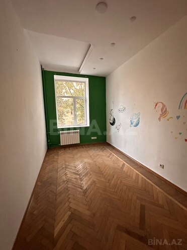 Продаётся 4-комн. вторичка 115 м², м. Низами, photo 9 from 21