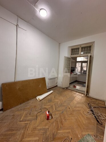 Продаётся 4-комн. вторичка 115 м², м. Низами, photo 13 from 21