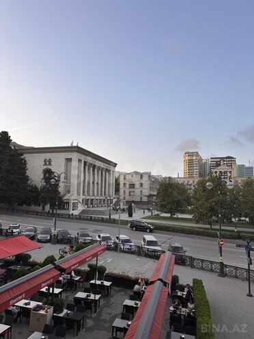 Продаётся 4-комн. вторичка 115 м², м. Низами, photo 18 from 21