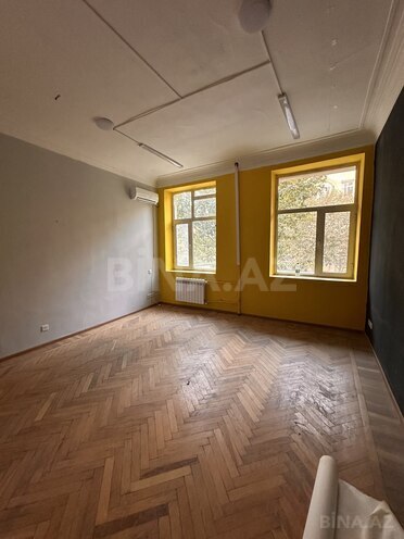 Продаётся 4-комн. вторичка 115 м², м. Низами, photo 16 from 21