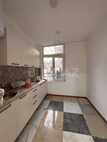 Продаётся 4-комн. вторичка 115 м², м. Низами, photo 10 from 21
