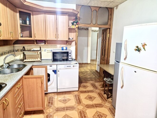 Сдаётся 3-комн. вторичка 80 м², м. Мемар Аджеми, photo 10 from 16