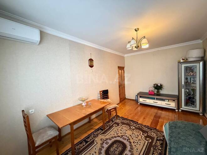 Satılır 2 otaqlı köhnə tikili 60 m², Xalqlar Dostluğu m., photo 4 from 13