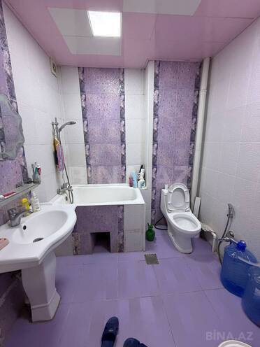 Satılır 2 otaqlı köhnə tikili 60 m², Xalqlar Dostluğu m., photo 12 from 13