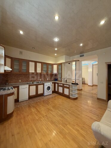 Satılır 6 otaqlı yeni tikili 220 m², İnşaatçılar m., photo 15 from 26