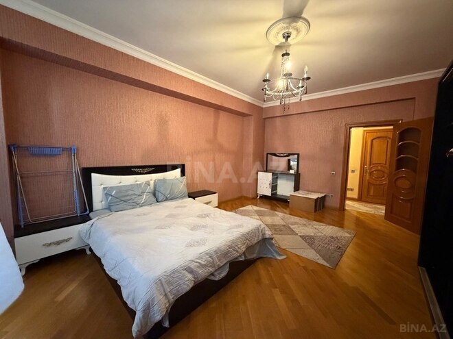 Сдаётся 3-комн. новостройка 140 м², м. Низами, photo 3 from 15