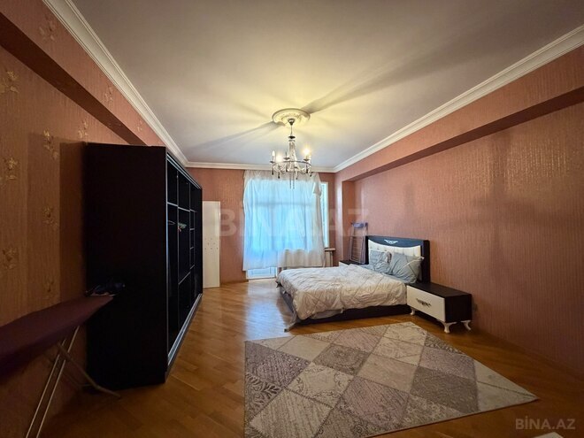 Сдаётся 3-комн. новостройка 140 м², м. Низами, photo 1 from 15