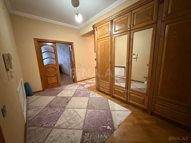 Сдаётся 3-комн. новостройка 140 м², м. Низами, photo 6 from 15