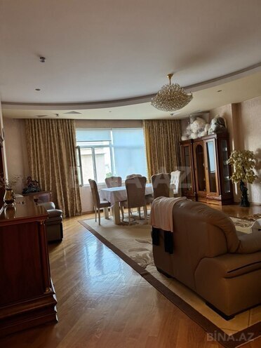 Сдаётся 3-комн. новостройка 135 м², м. Низами, photo 3 from 30