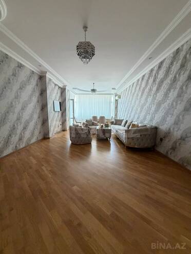 Сдается 3-комн. новостройка 130 м², м. Элмляр Академиясы, photo 4 from 21