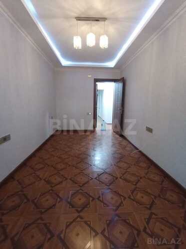 Satılır 3 otaqlı köhnə tikili 90 m², Gənclik m., photo 1 from 24