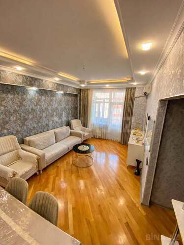 Продается 3-комн. новостройка 85 м², м. Нефтчиляр, photo 1 from 12