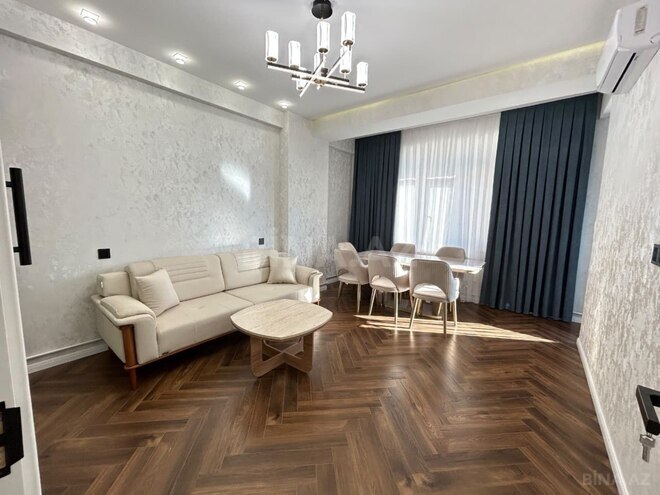 Продаётся 2-комн. новостройка 70 м², м. Кара Караев, photo 4 from 17