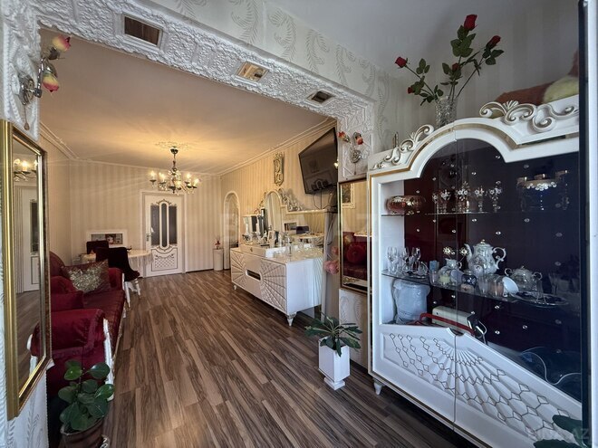 Продаётся 2-комн. вторичка 52 м², м. Ичеришехер, photo 3 from 16