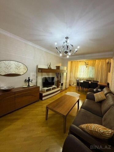 Satılır 3 otaqlı köhnə tikili 80 m², Gənclik m., photo 1 from 15