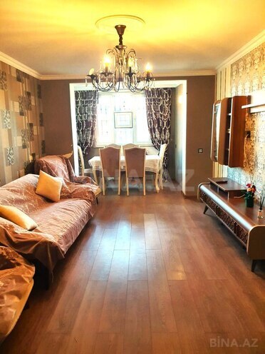 Satılır 3 otaqlı köhnə tikili 80 m², Nərimanov r., photo 1 from 9