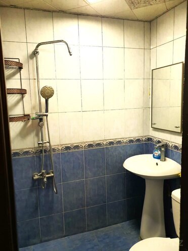 Satılır 3 otaqlı köhnə tikili 80 m², Nərimanov r., photo 8 from 9