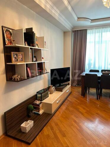 Продаётся 2-комн. вторичка 77 м², м. Иншаатчылар, photo 15 from 16