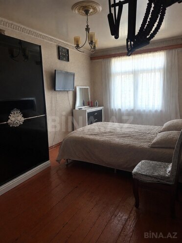 Satılır 3 otaqlı köhnə tikili 60 m², Xalqlar Dostluğu m., photo 1 from 10