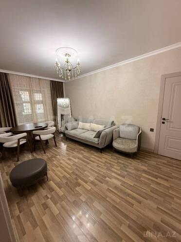 Сдаётся 3-комн. вторичка 80 м², м. Иншаатчылар, photo 1 from 20