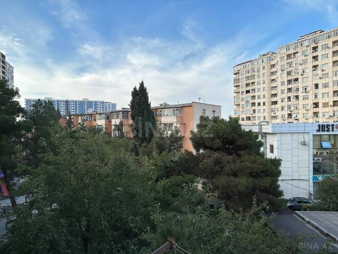Satılır 3 otaqlı köhnə tikili 75 m², Qara Qarayev m., photo 6 from 24