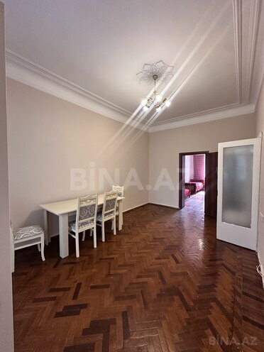 Сдается 3-комн. вторичка 95 м², м. Элмляр Академиясы, photo 3 from 19