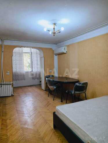 İcarəyə verilir 1 otaqlı köhnə tikili 45 m², İnşaatçılar m., photo 1 from 15