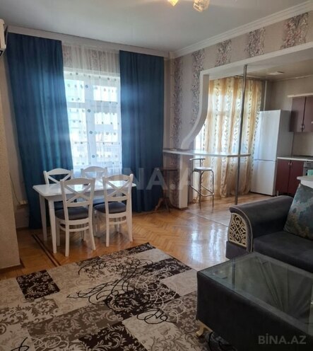 Сдается 2-комн. новостройка 68 м², м. Ичеришехер, photo 1 from 11