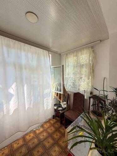 Satılır 2 otaqlı köhnə tikili 60 m², İnşaatçılar m., photo 4 from 12