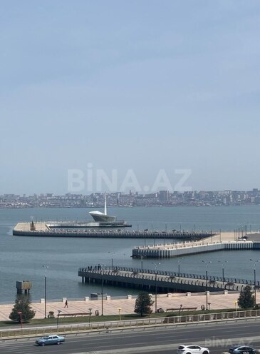 İcarəyə verilir 3 otaqlı köhnə tikili 80 m², Bayıl q., photo 1 from 14