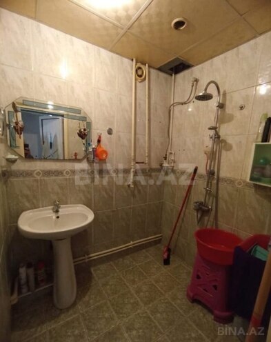 Satılır 2 otaqlı köhnə tikili 65 m², Xalqlar Dostluğu m., photo 7 from 8