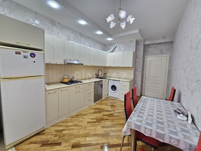 Сдаётся 2-комн. новостройка 100 м², м. Низами, photo 11 from 18