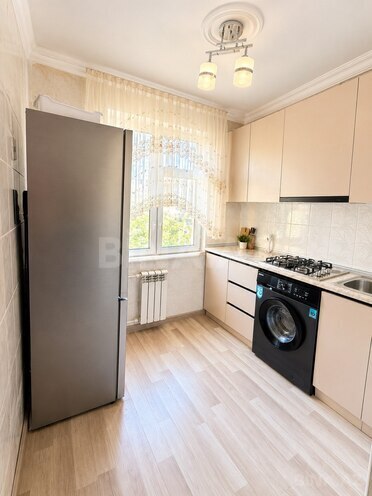 Продаётся 2-комн. вторичка 55 м², м. Нефтчиляр, photo 7 from 11