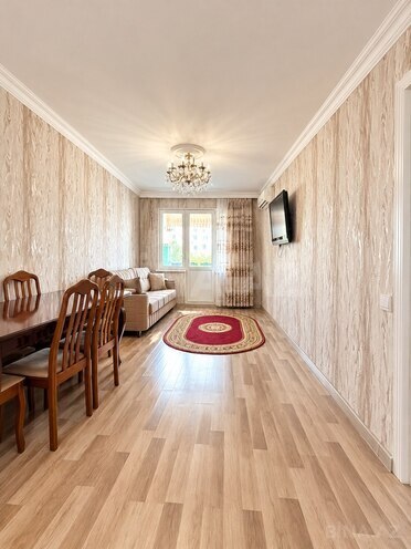 Продаётся 2-комн. вторичка 55 м², м. Нефтчиляр, photo 4 from 11